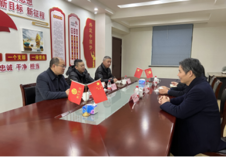桐升建設│桐鄉市住房和城鄉建設局黨委委員、副局長何明一行蒞臨我公司開展新春走訪慰問活動